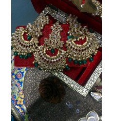 kundan heavy polki tikka set for formal occasions